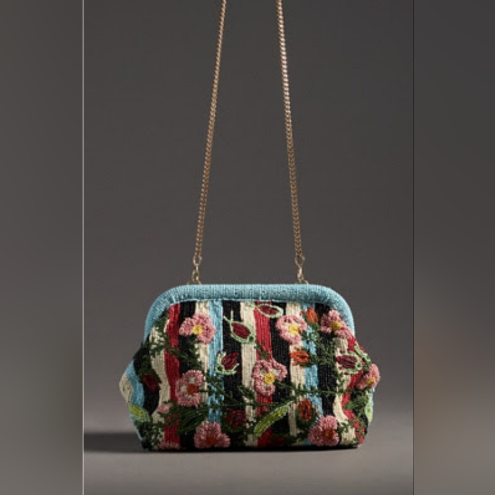 Elegant Floral Embroidered Clutch with Chain Strap